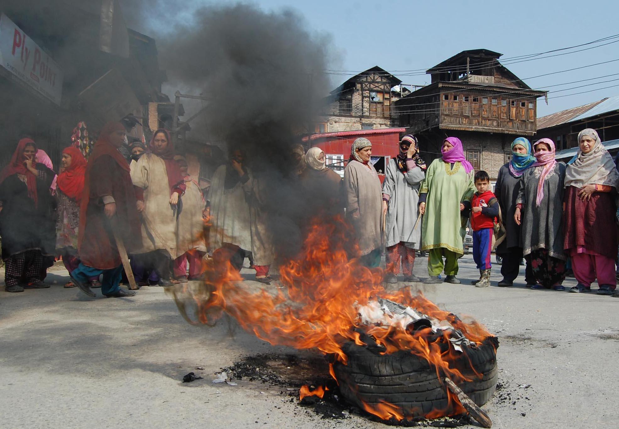 Again, food law evokes protests